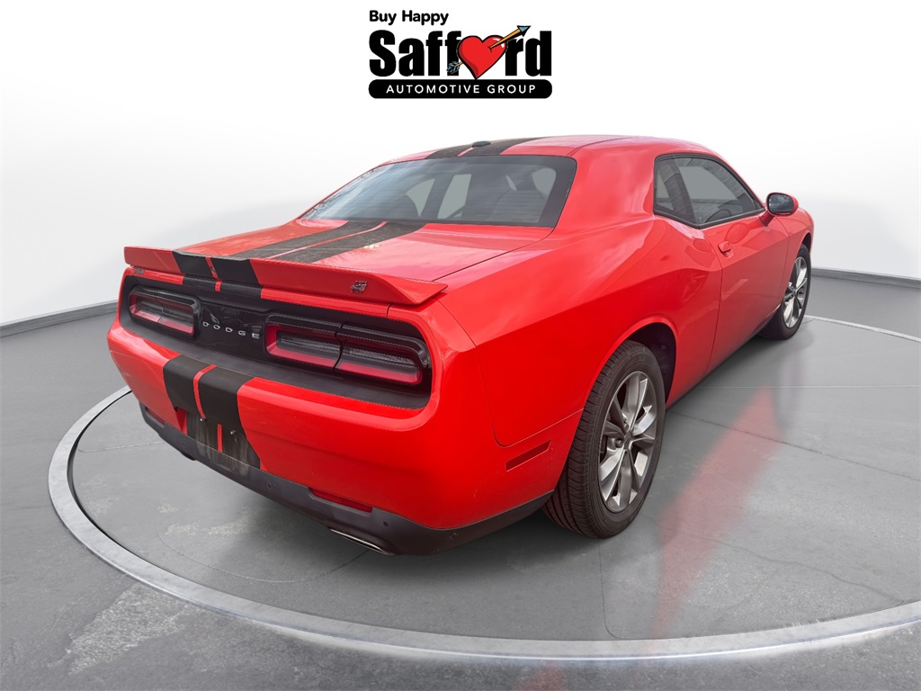 2020 Dodge Challenger SXT AWD photo 2