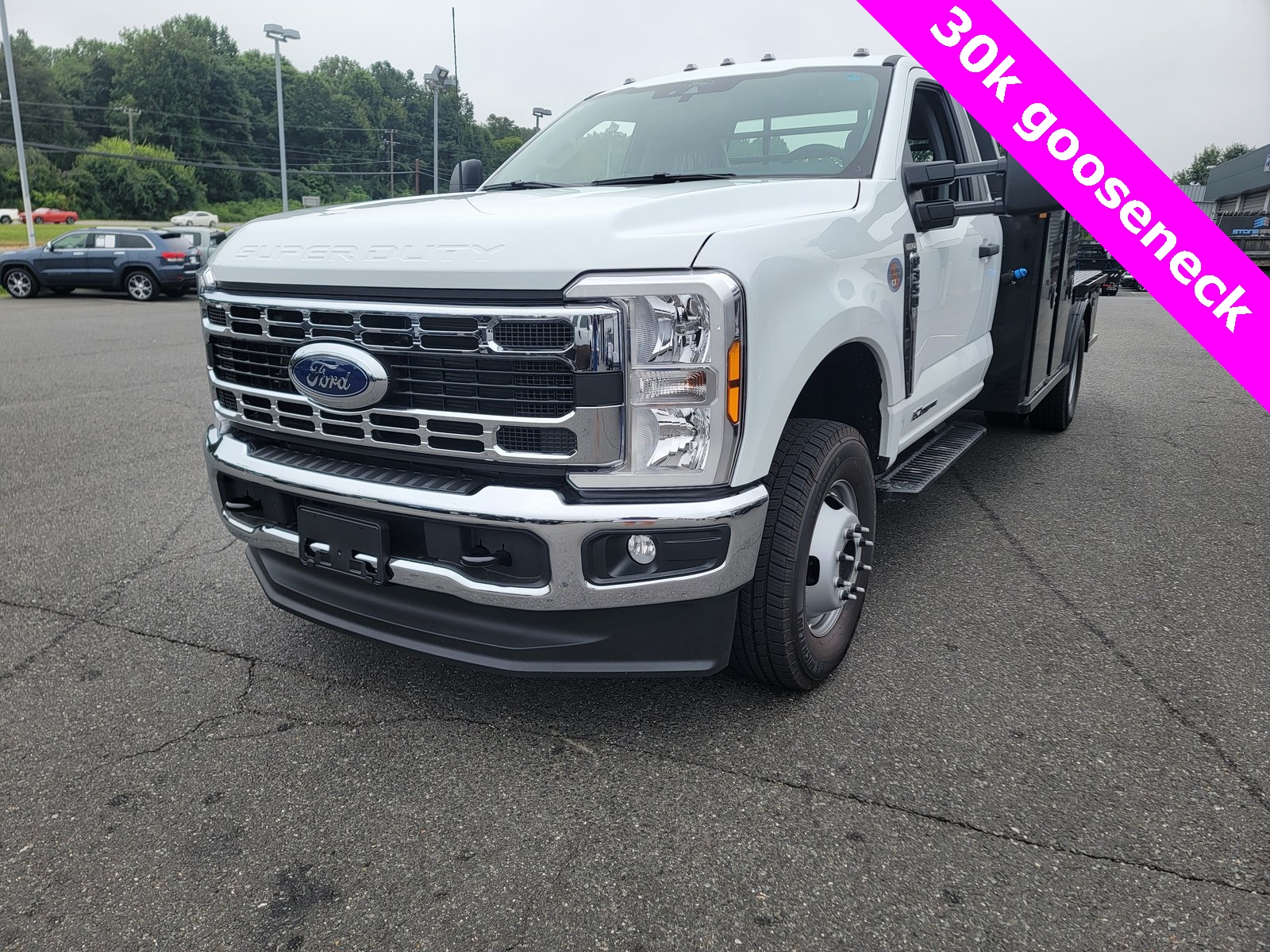 2025 Ford F-350 photo 4