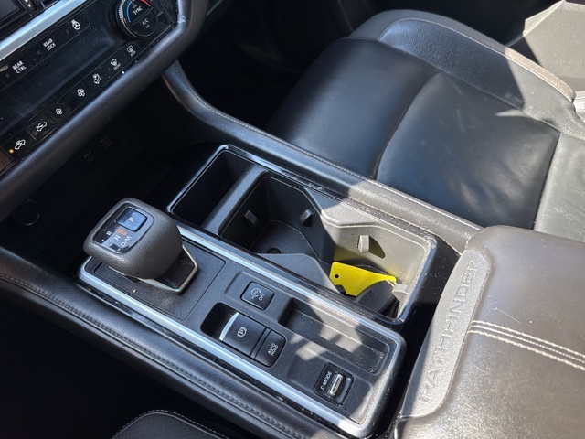 2022 Nissan Pathfinder SL photo 31