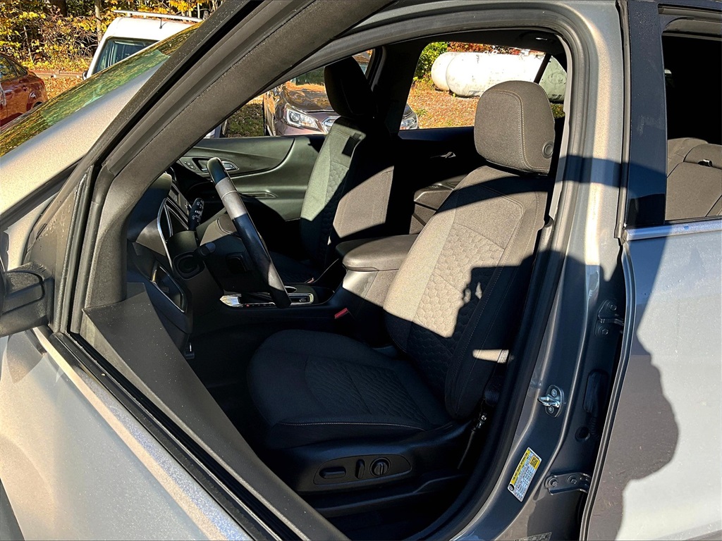 2018 Chevrolet Equinox LT photo 9
