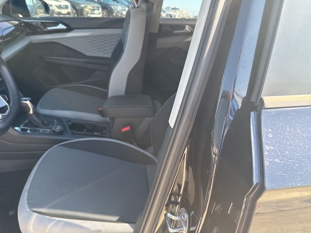 2024 Volkswagen Taos S photo 6