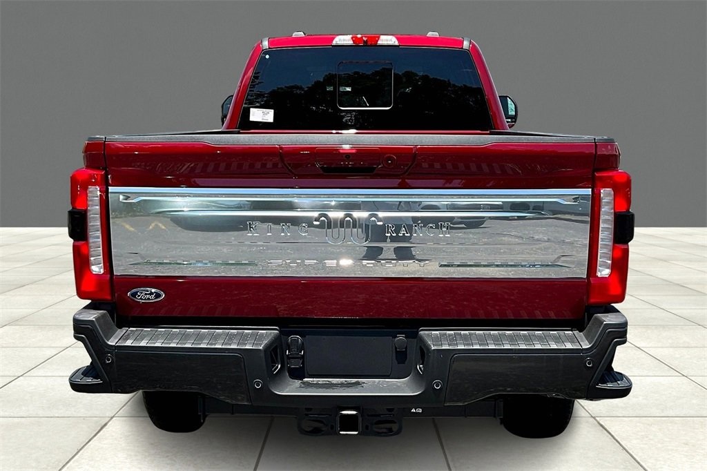 2025 Ford F-350 photo 4