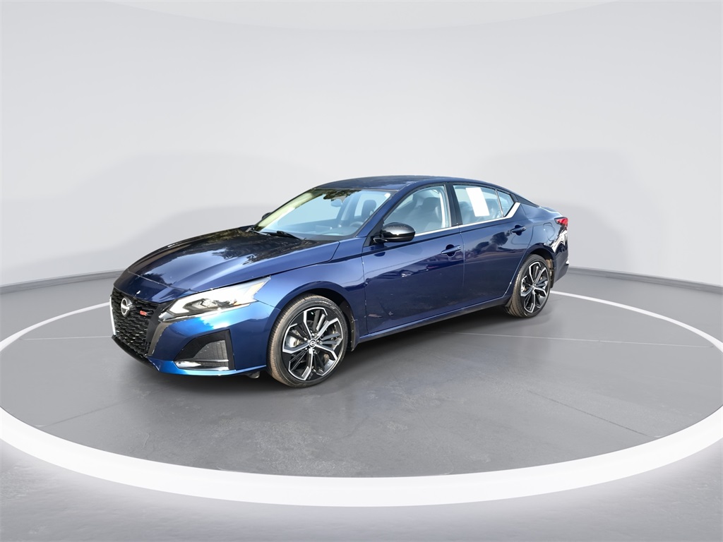 2024 Nissan Altima 2.5 SR photo 4