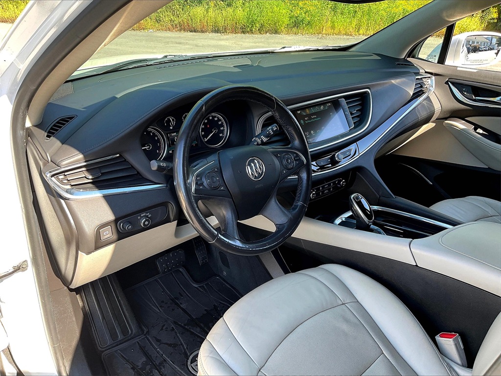 2018 Buick Enclave Essence photo 8