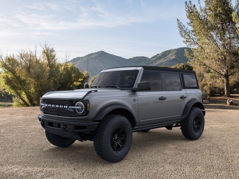 2024 Ford Bronco Wildtrak photo 2