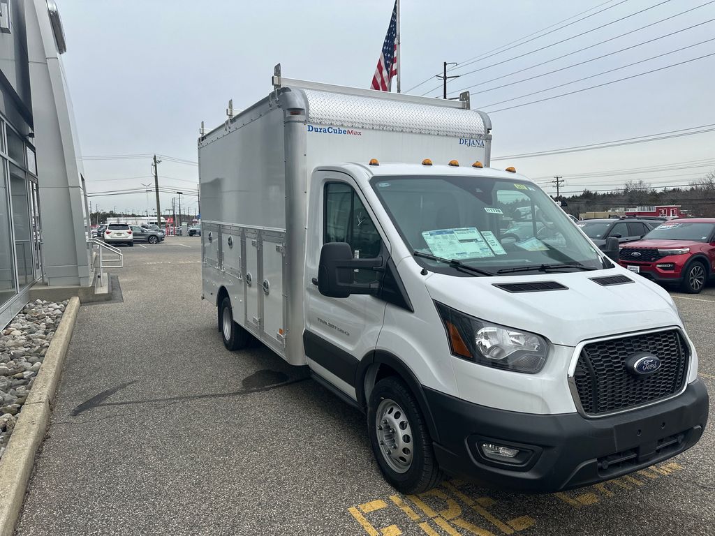 2024 Ford Transit Cutaway photo 7