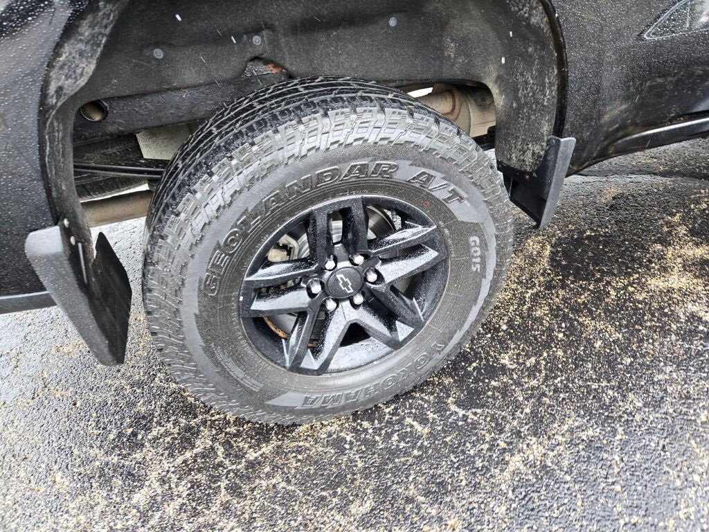 2020 Chevrolet Silverado 1500 Custom Trail Boss photo 9
