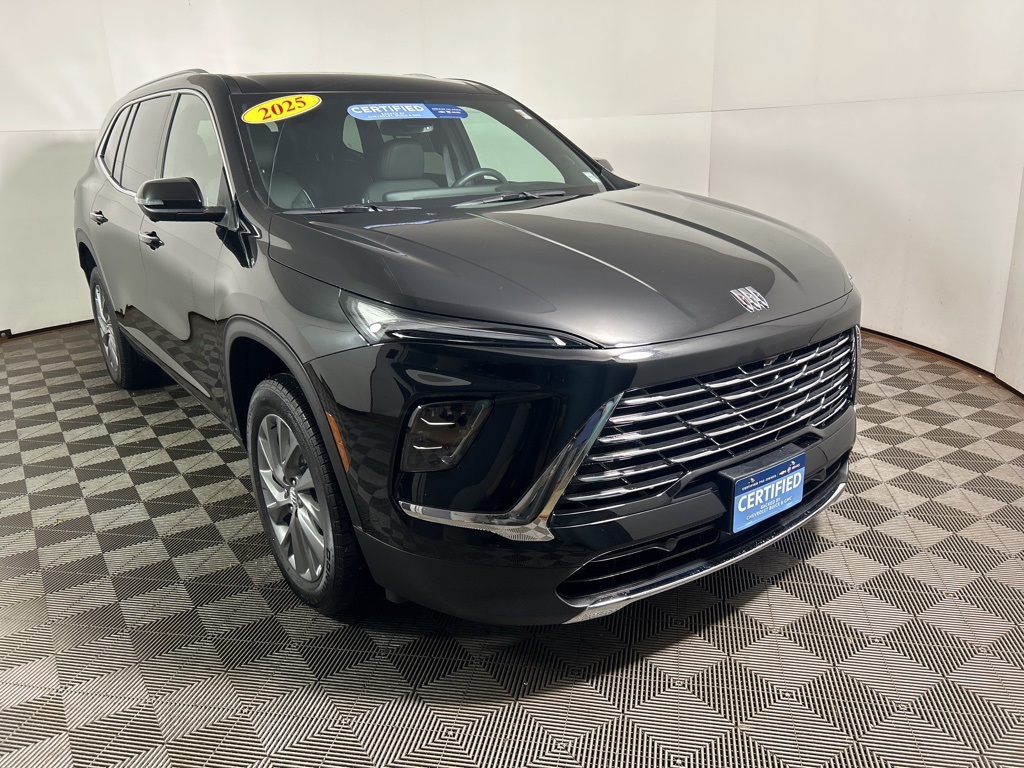 2025 Buick Enclave Preferred photo 2