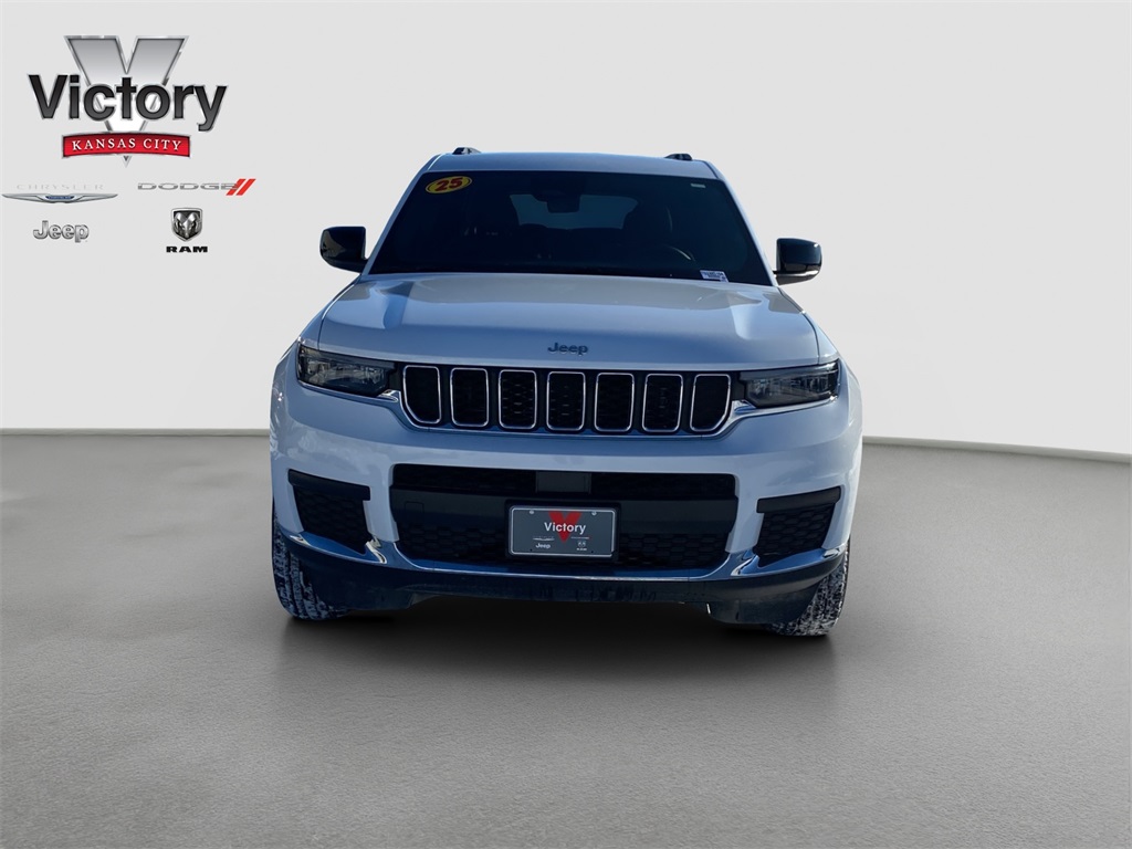 Used 2025 Jeep Grand Cherokee L Laredo with VIN 1C4RJKAG4S8693638 for sale in Kansas City