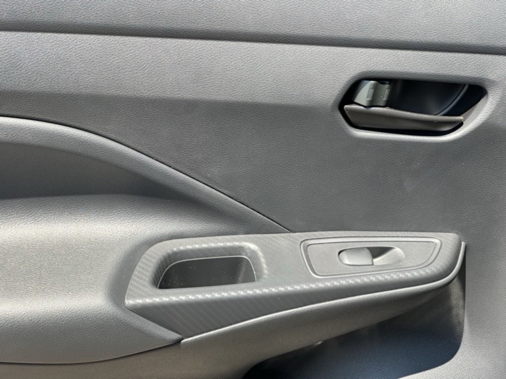 2025 Nissan Versa S photo 22