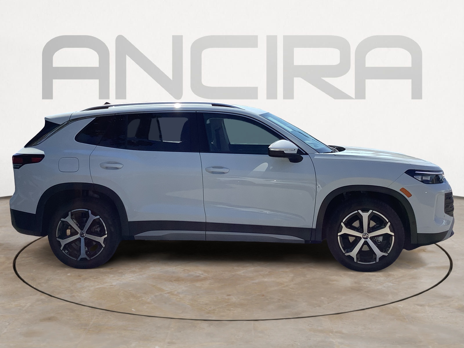 2025 Volkswagen Tiguan SE photo 8