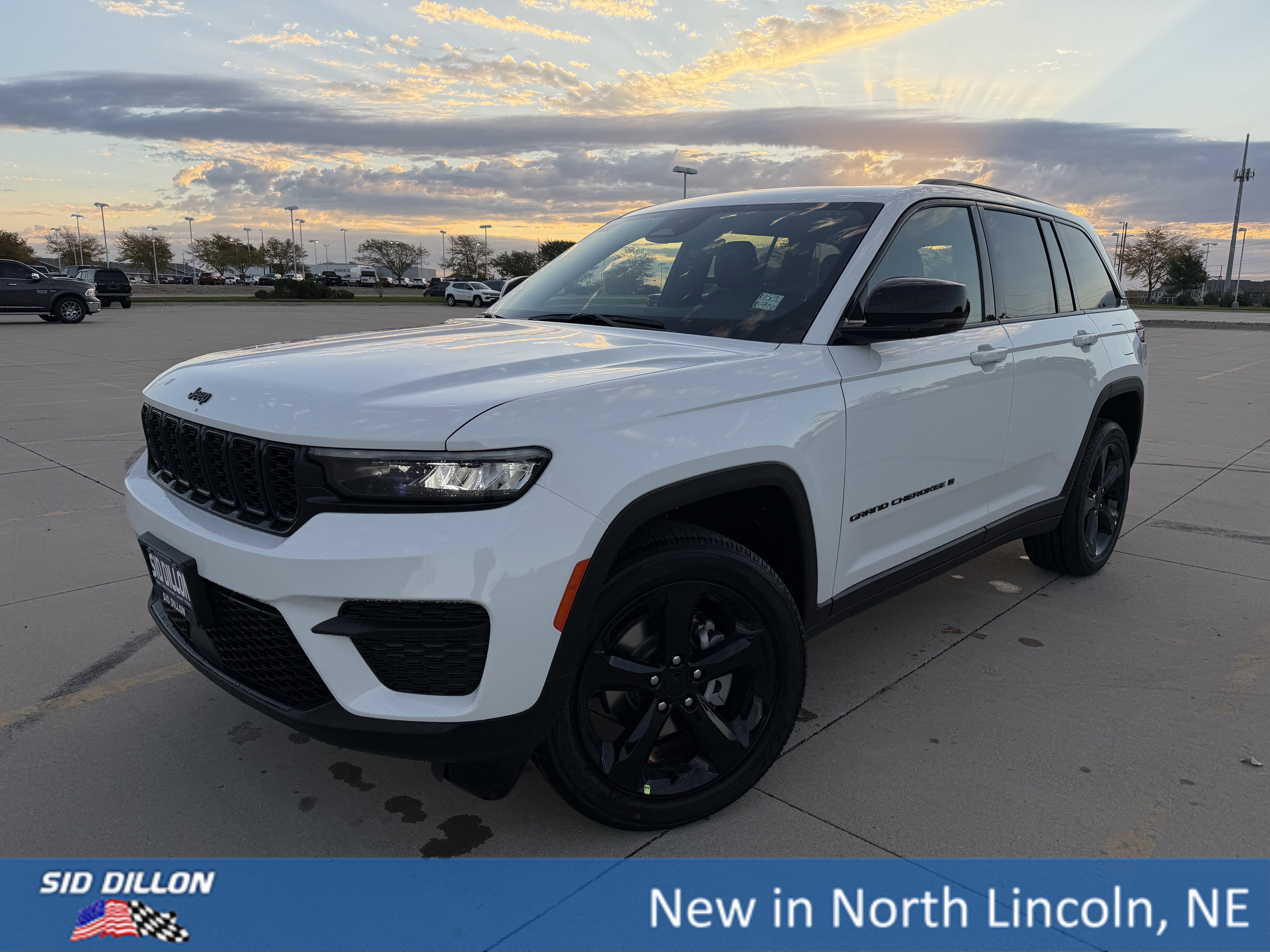 2025 Jeep Grand Cherokee Altitude's photo