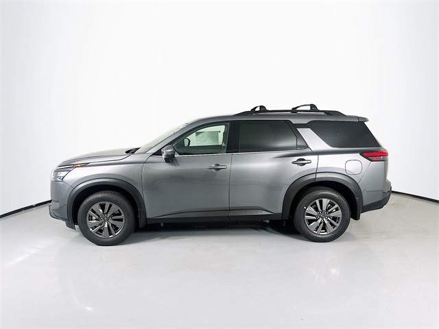 2025 Nissan Pathfinder SV photo 2