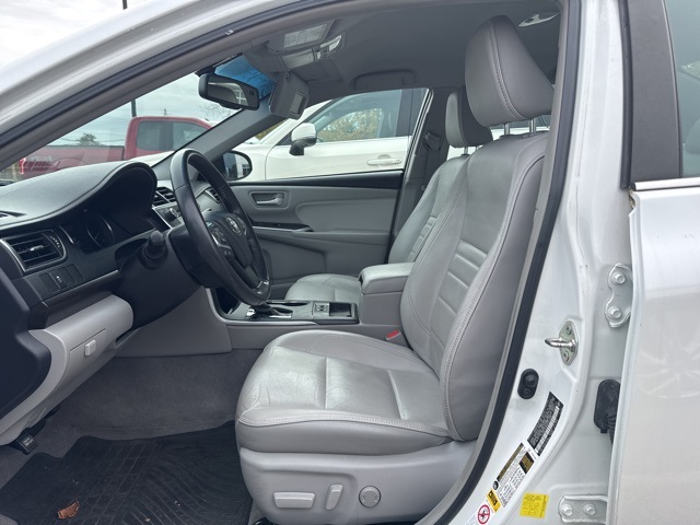 Certified 2017 Toyota Camry XLE with VIN 4T1BF1FK8HU421065 for sale in Rochester, NH