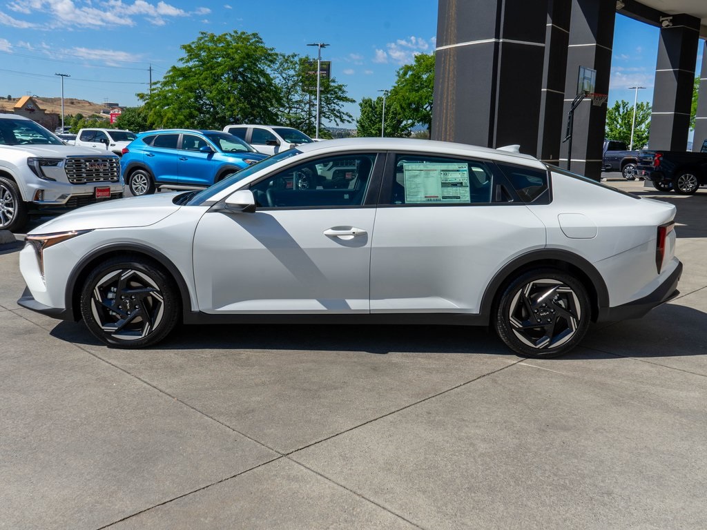 2025 Kia K4 EX photo 4