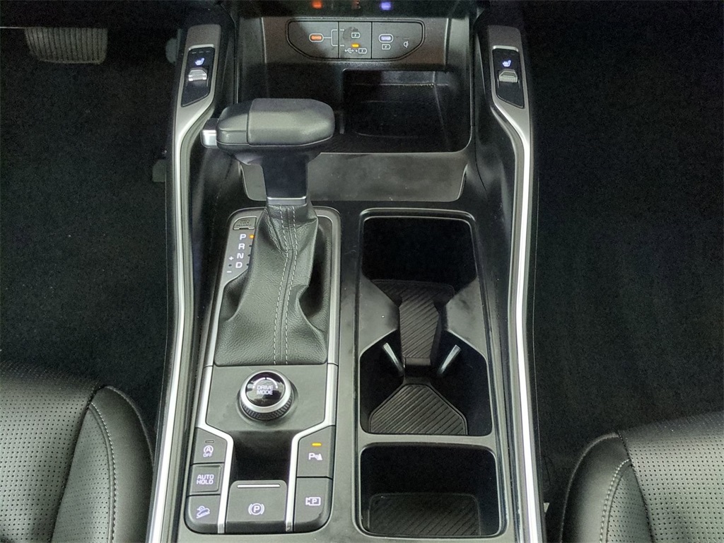 2025 Kia Sorento S photo 15