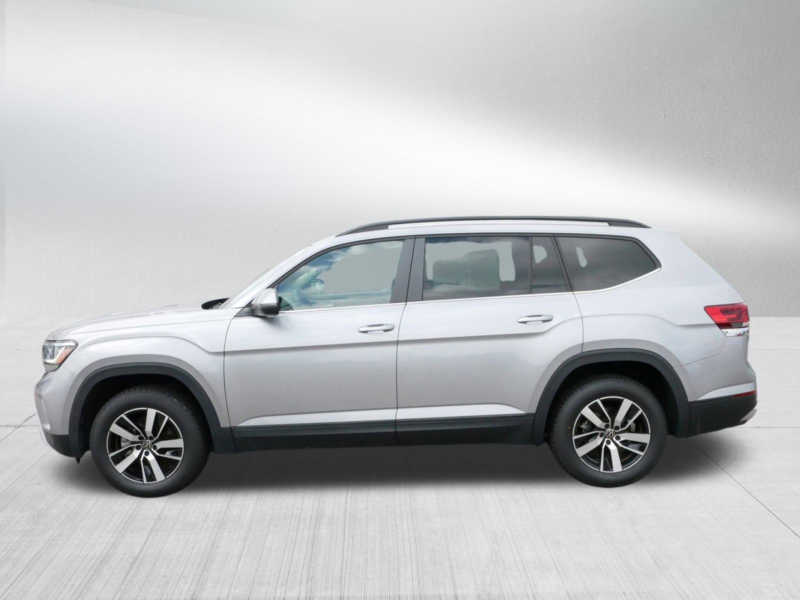 2022 Volkswagen Atlas SE photo 4