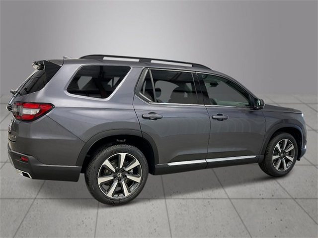 2025 Honda Pilot Touring photo 8