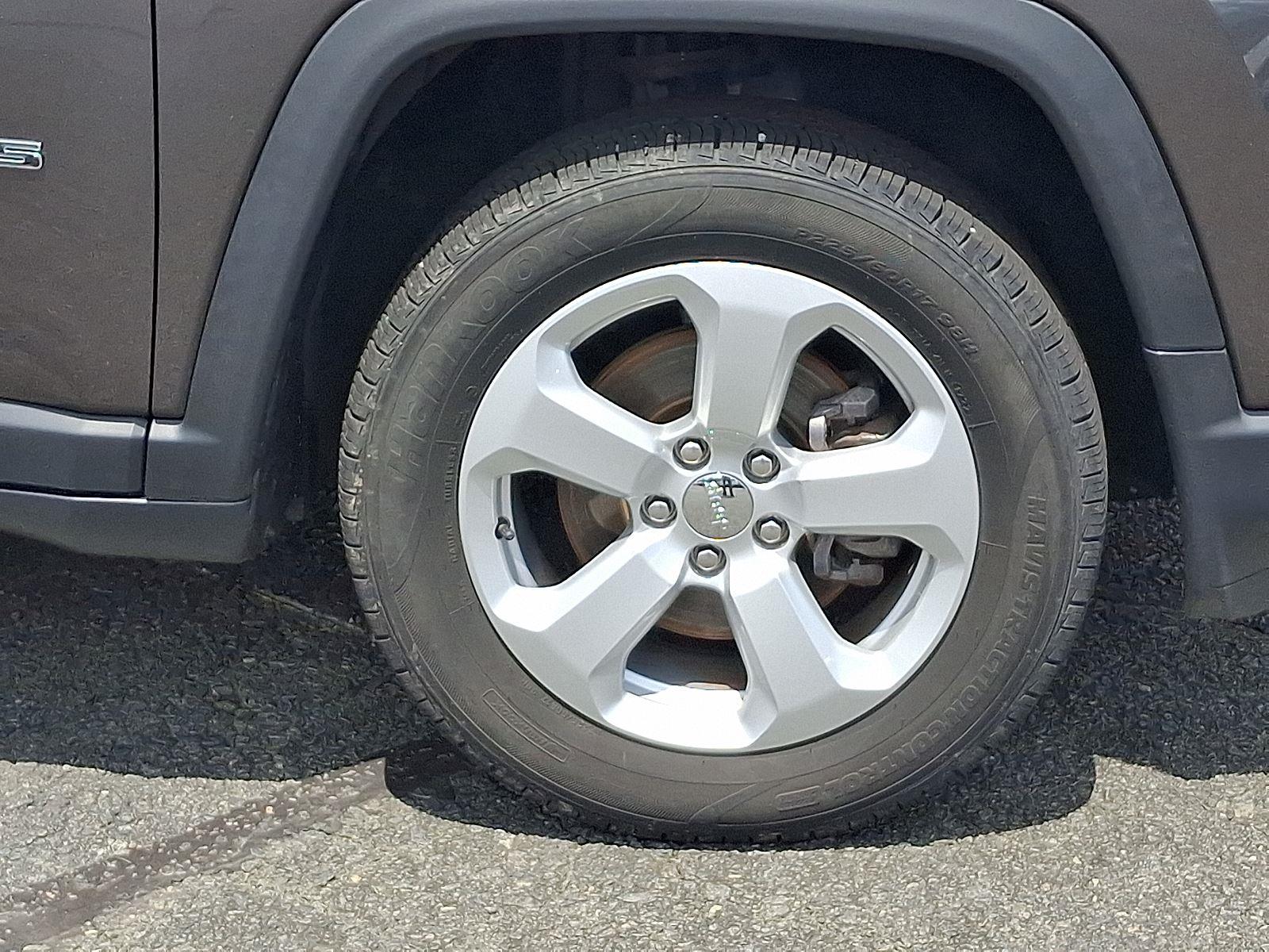 2021 Jeep Compass Latitude photo 5