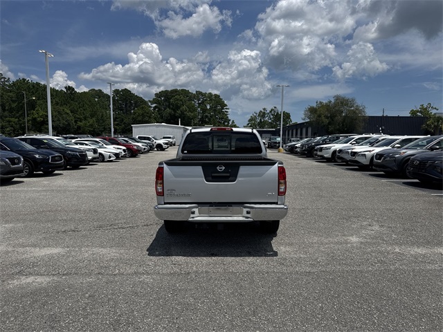 2017 Nissan Frontier SV photo 4