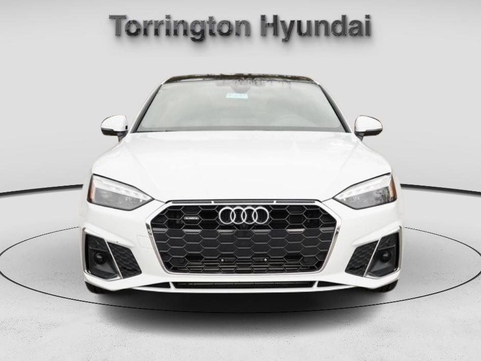 2017 Jeep Wrangler Unlimited Sport photo 2