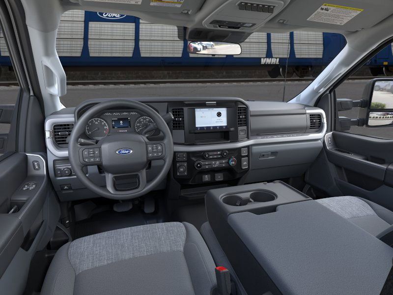 2026 Ford F-250 photo 7
