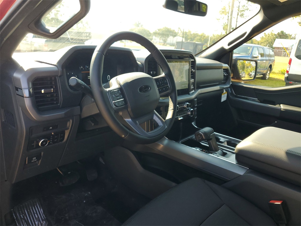 2025 Ford F-150 XLT photo 7