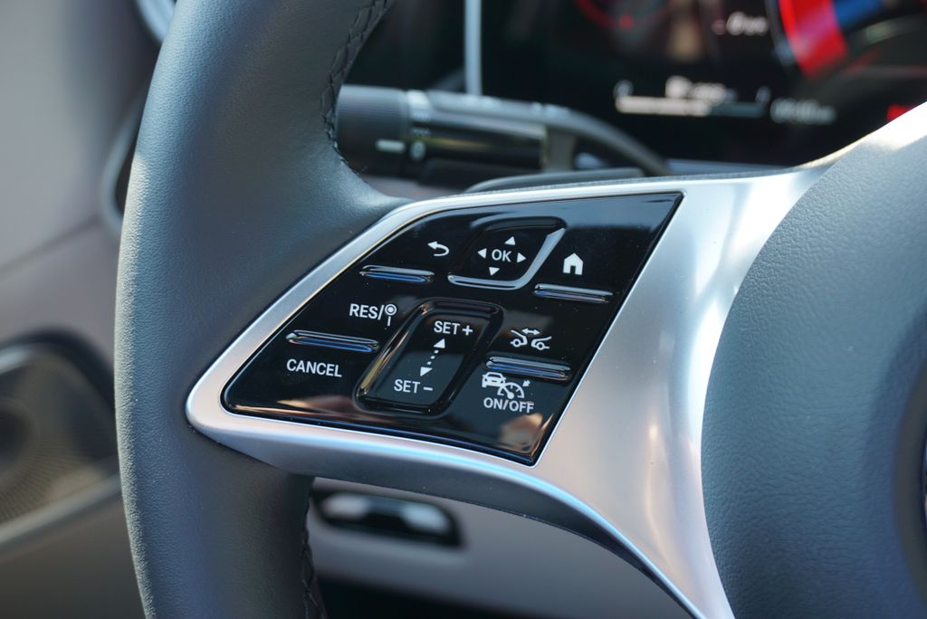 2025 Mercedes Benz C 300 photo 25
