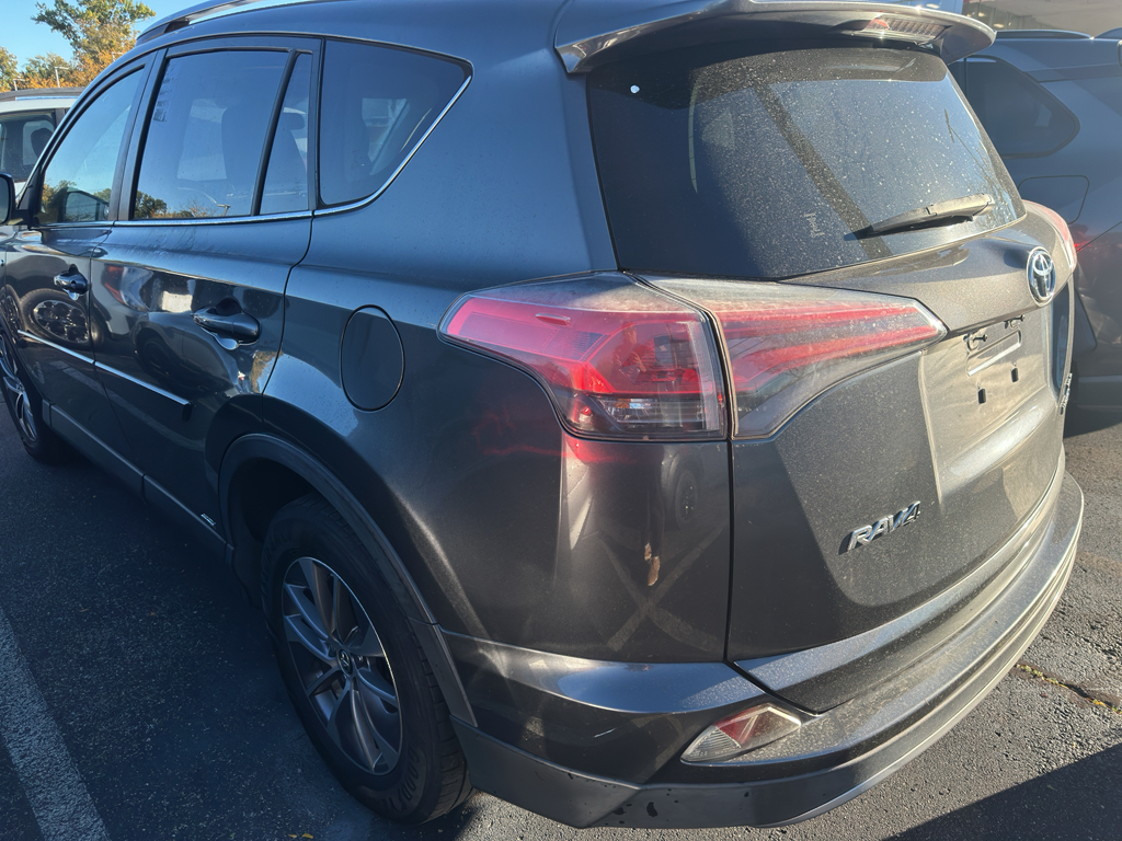 2018 Toyota RAV4 Hybrid XLE photo 4