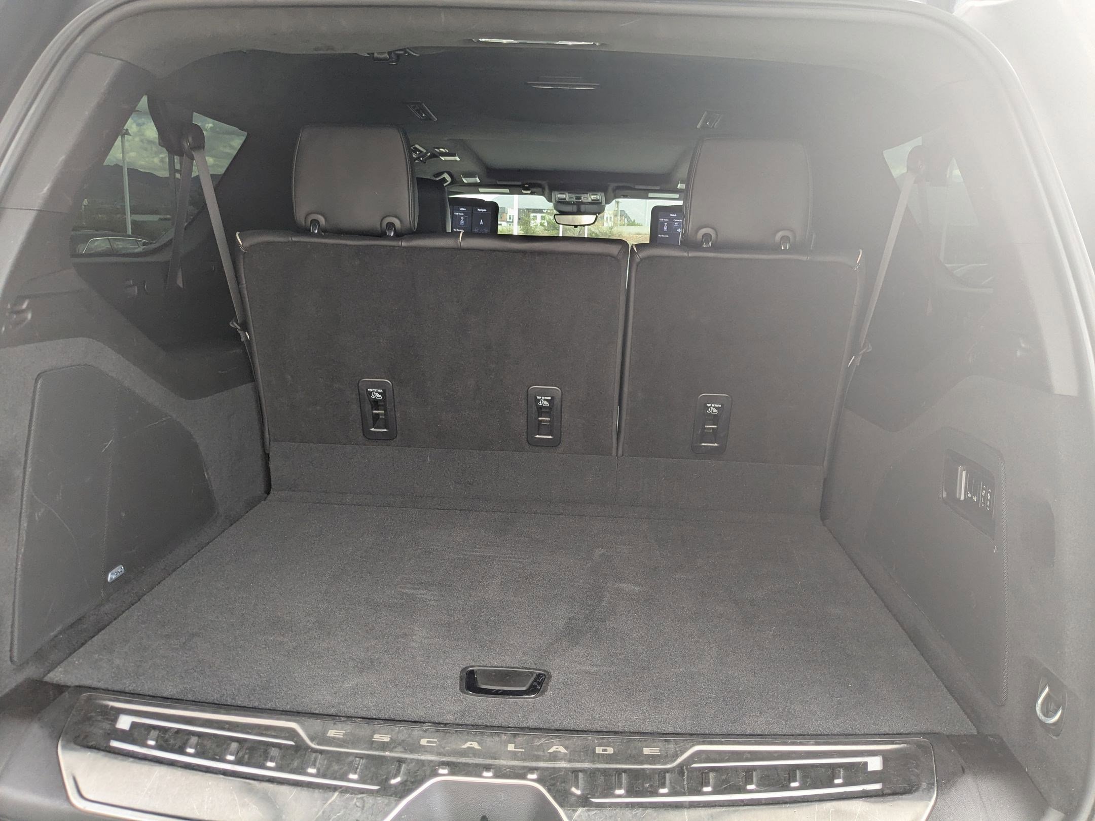 2021 Cadillac Escalade ESV Sport Platinum photo 24