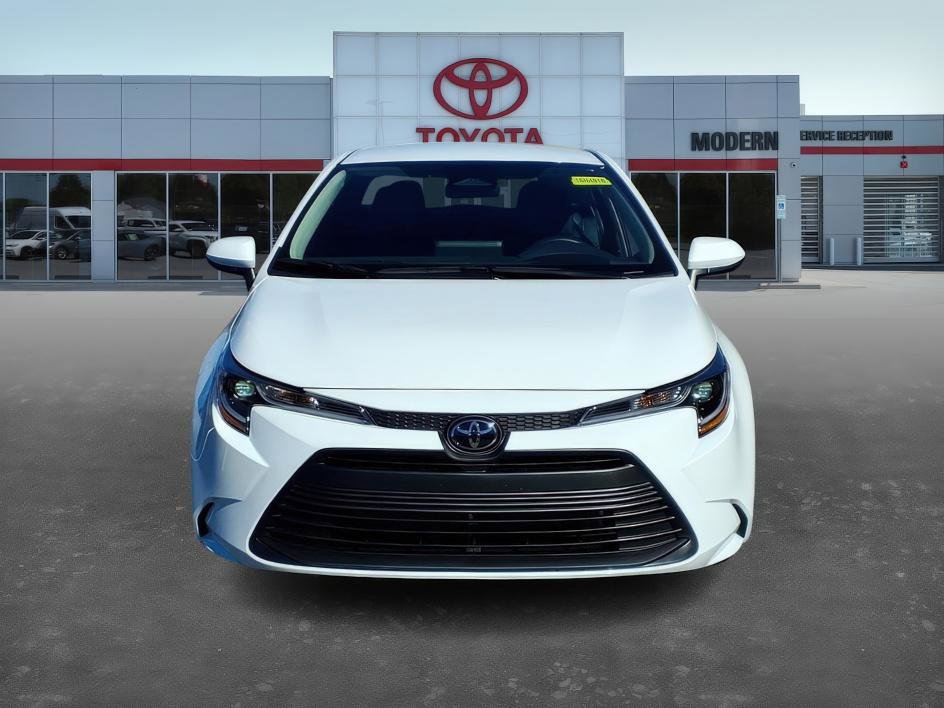 2026 Toyota Corolla LE photo 2