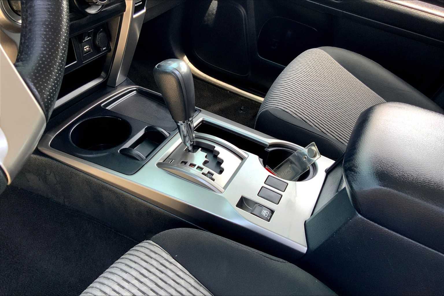 2024 Toyota 4Runner SR5 photo 14
