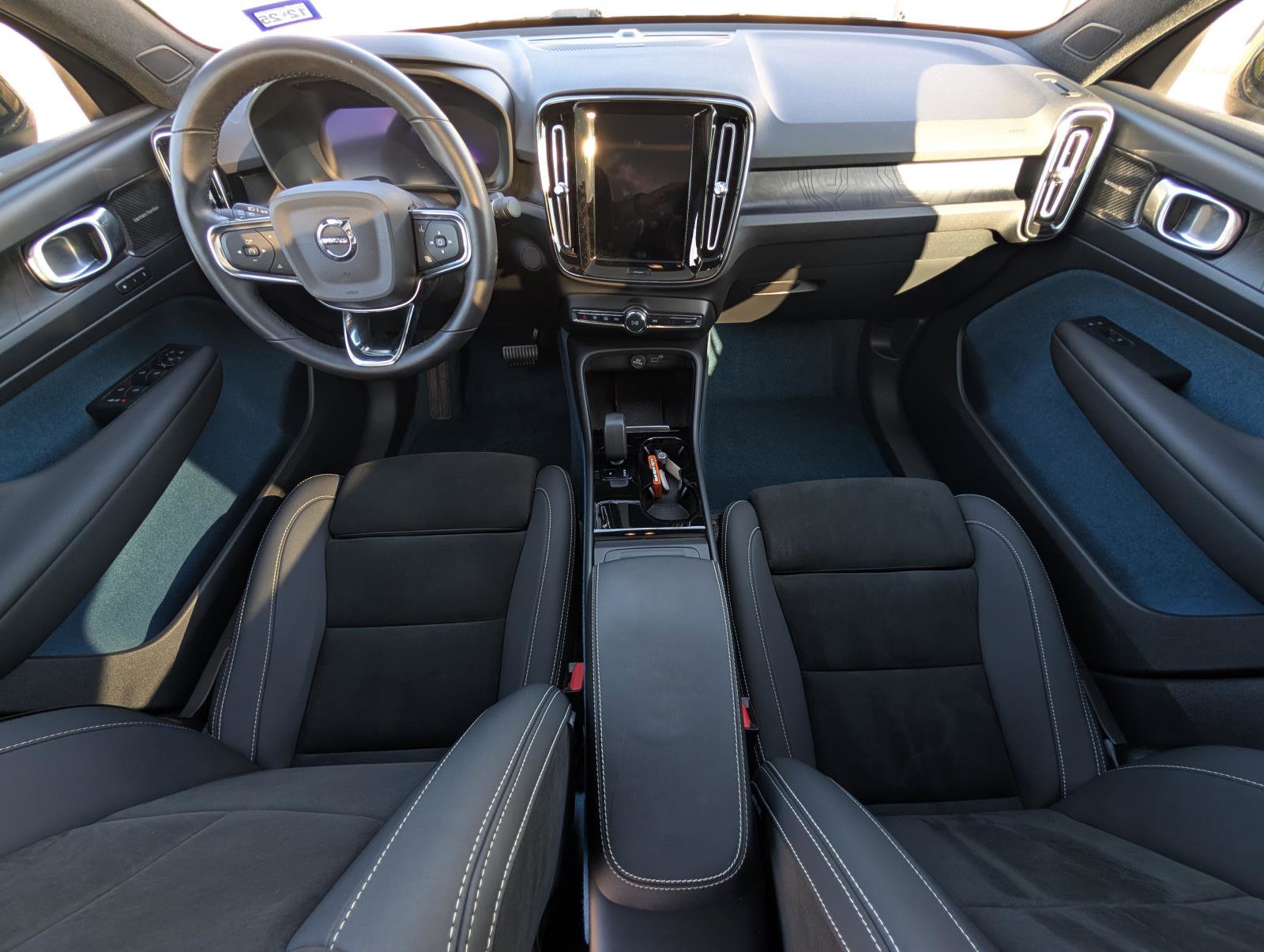 2023 Volvo C40 Recharge Ultimate photo 31