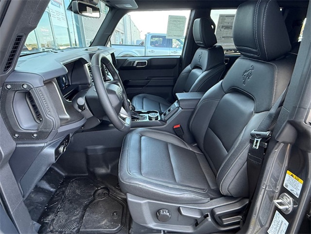 2025 Ford Bronco Badlands photo 13