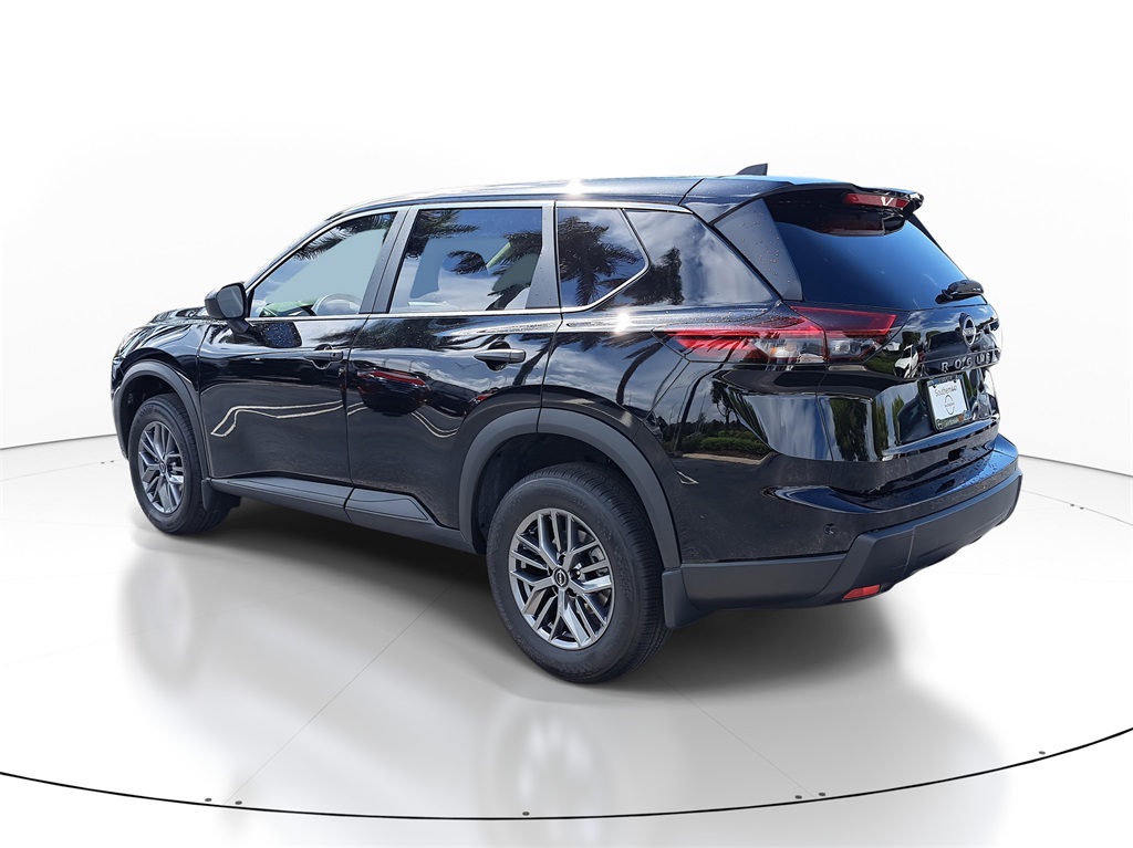 2026 Nissan Rogue S photo 4