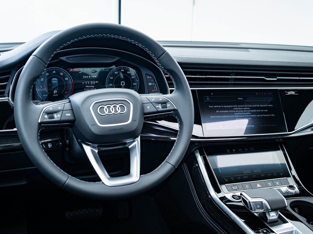 2025 Audi Q7 55 Premium Plus photo 4