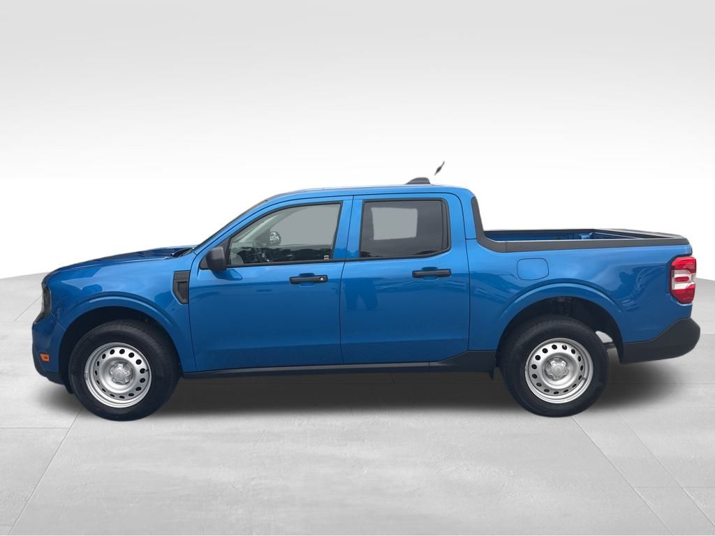 2025 Ford Maverick XL photo 2