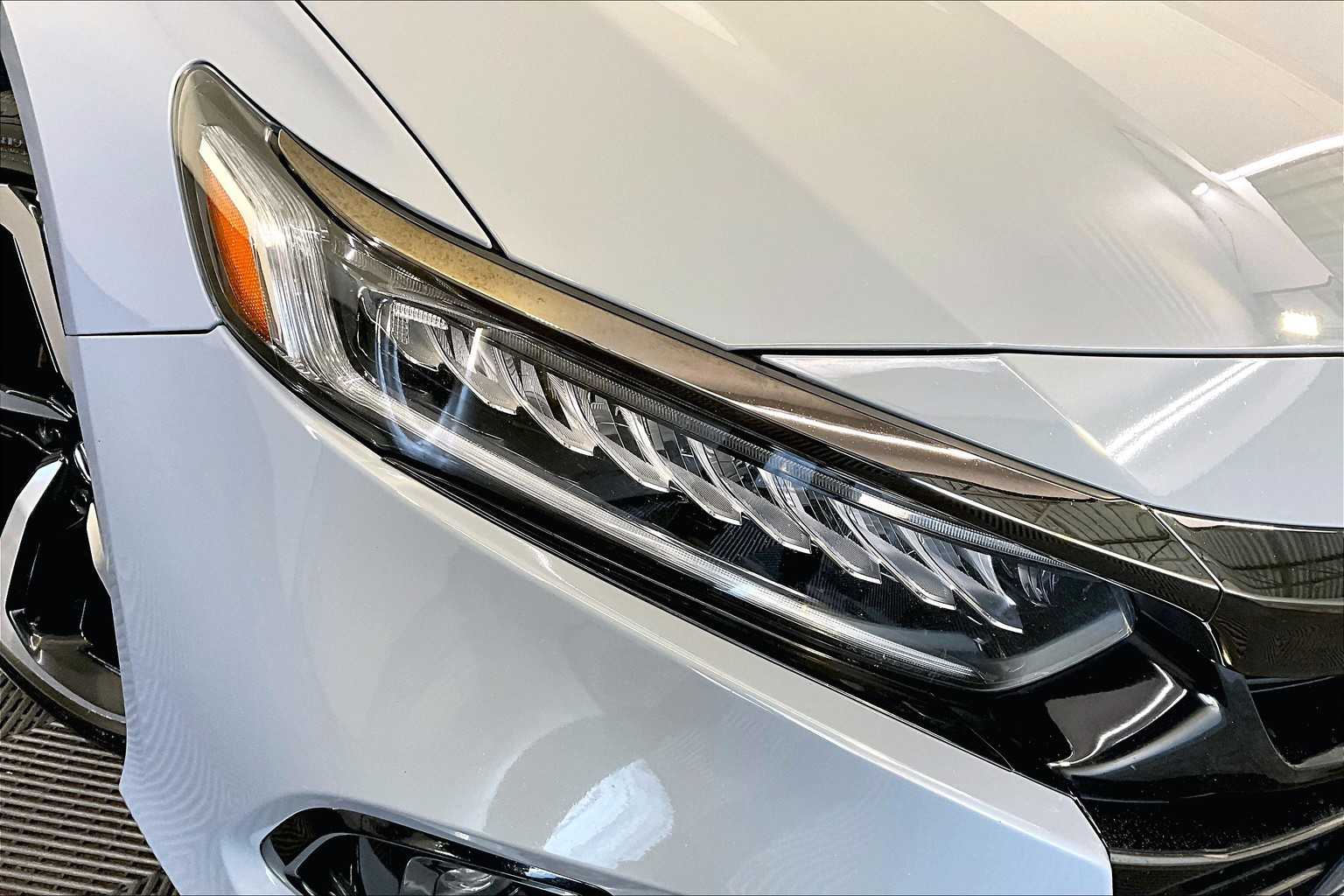 2021 Honda Accord Sport photo 25