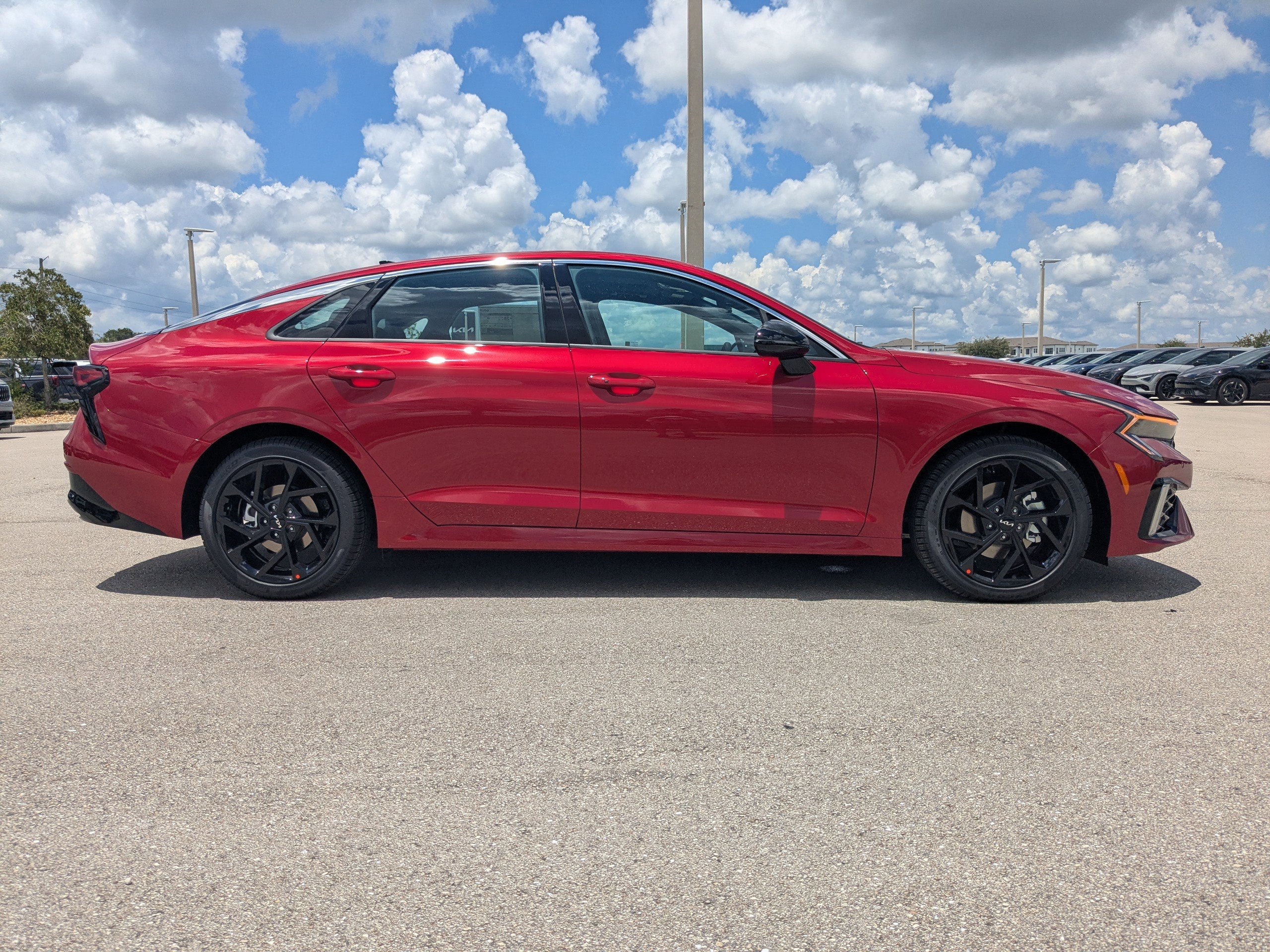 2026 Kia K5 GT-Line photo 4