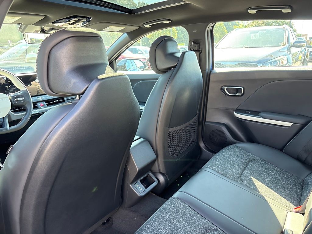 2025 Kia K4 GT-Line photo 20
