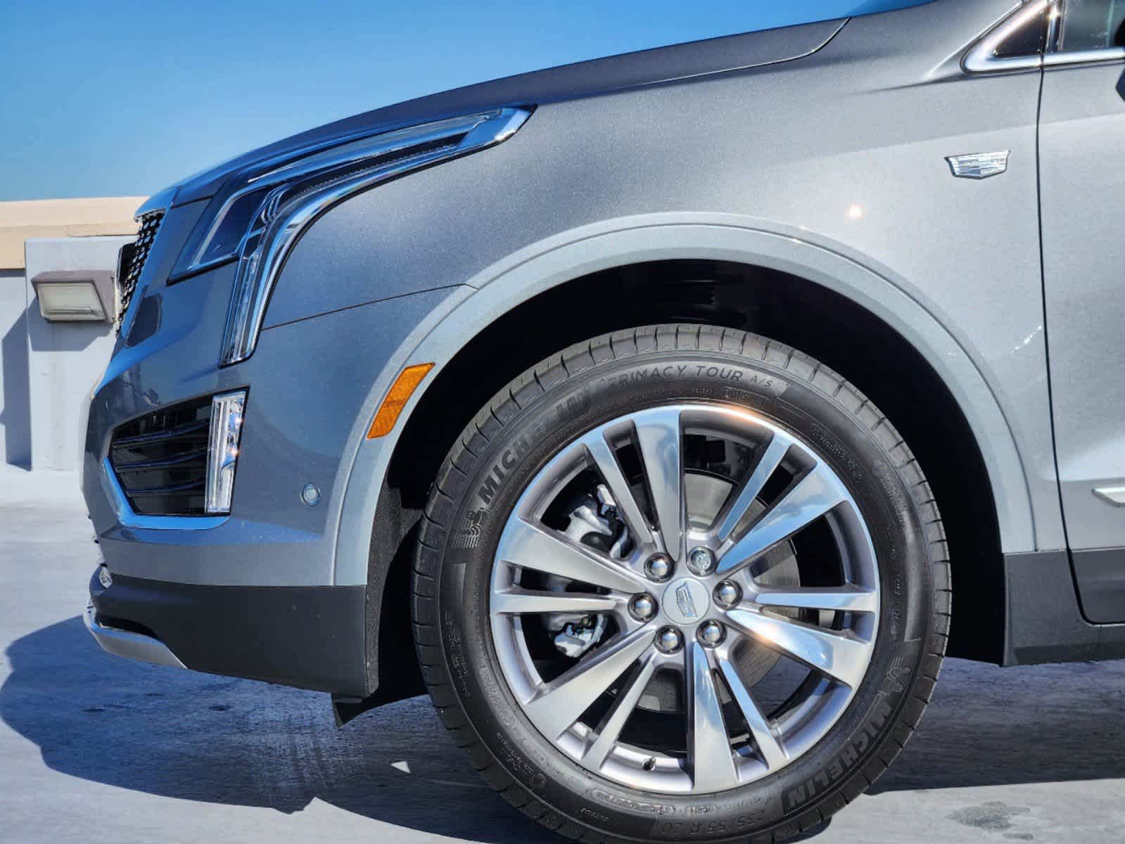 2025 Cadillac XT5 Premium Luxury photo 6