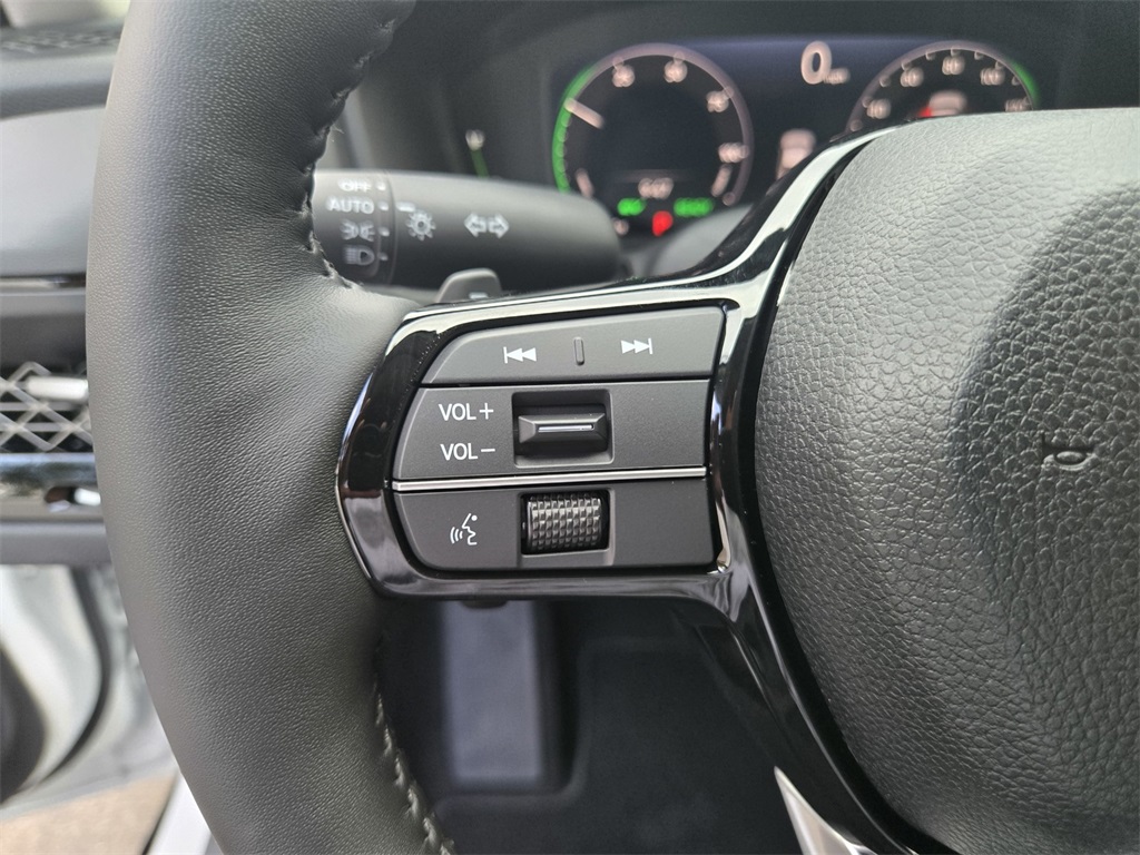2025 Honda Accord Hybrid Touring photo 19