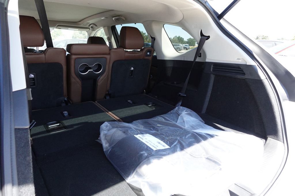 2026 Acura MDX SH-AWD Advance photo 31