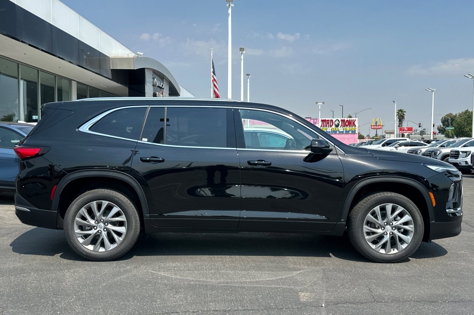 2026 Buick Enclave Preferred photo 4