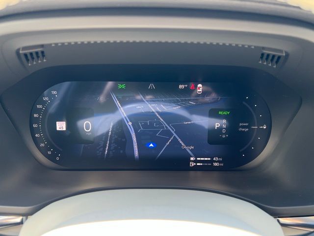 2026 Volvo XC60 Hybrid T8 photo 11