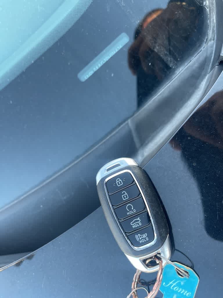 2023 Hyundai Elantra SEL Convenience photo 8