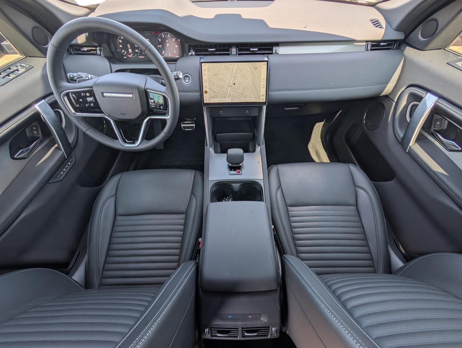 2024 Land Rover Discovery Sport Dynamic SE photo 33