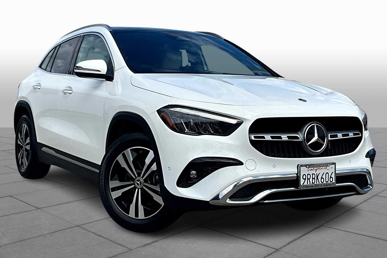 2025 Mercedes Benz GLA 250 photo 2