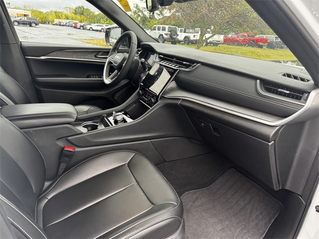 2024 Jeep Grand Cherokee Limited photo 15