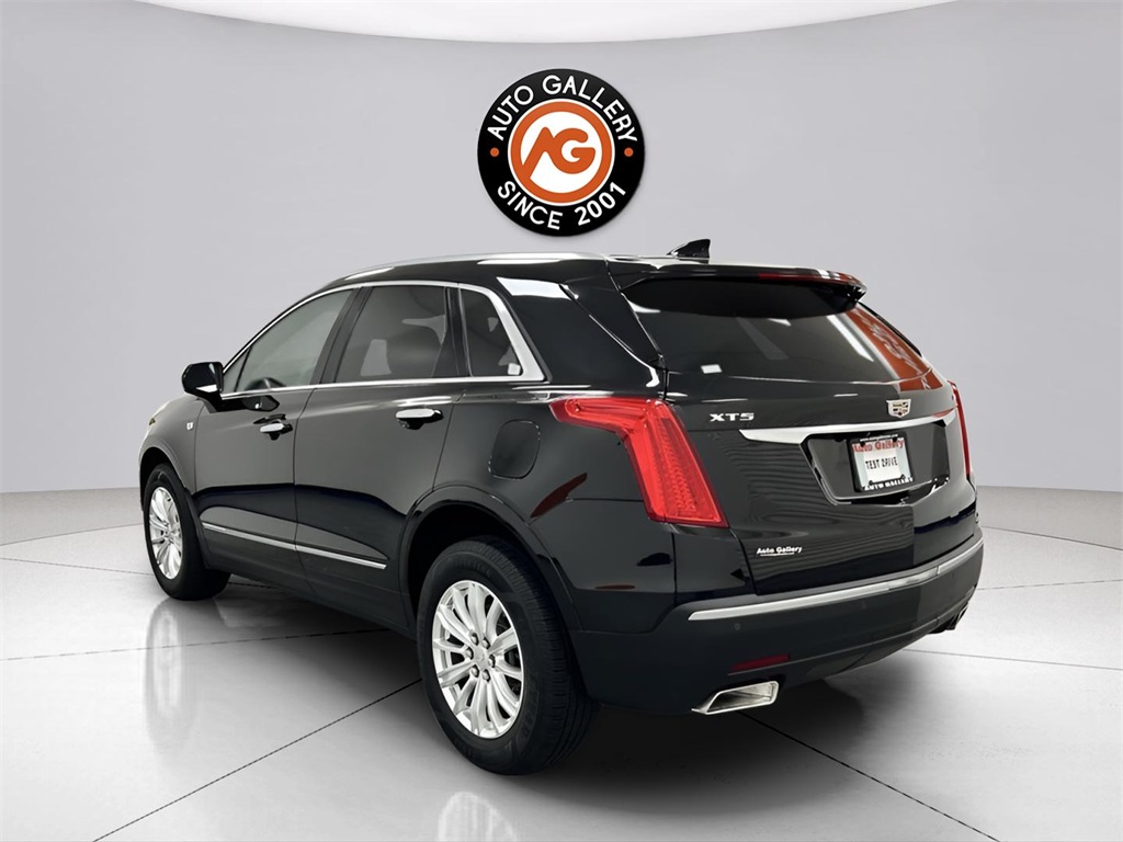 2017 Cadillac XT5 Base photo 3
